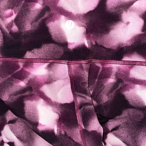 LuluLemon 7/8 legging - Picture 2 of 2